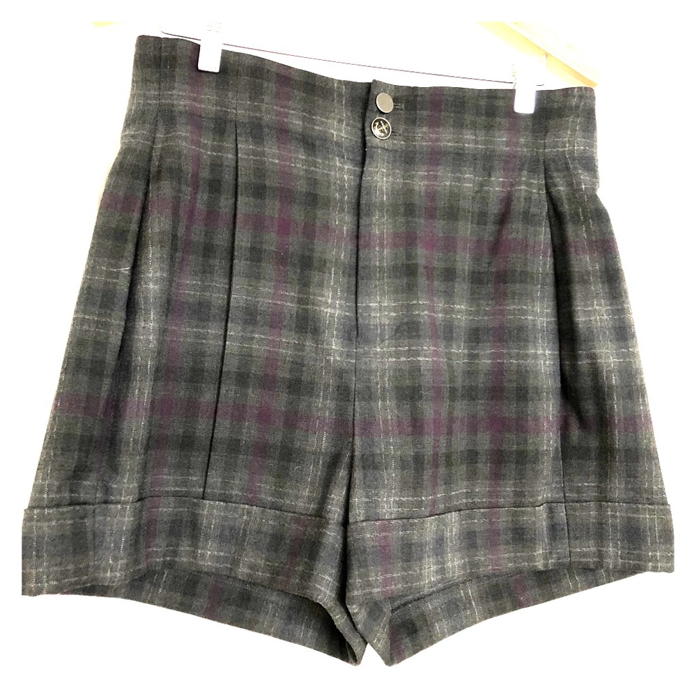 High-waisted shorts